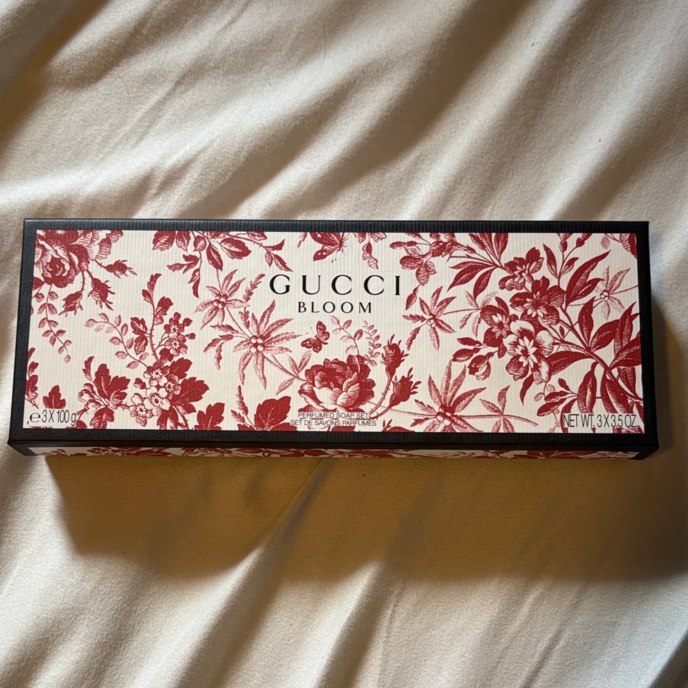 Gucci Bloom Floral soap set